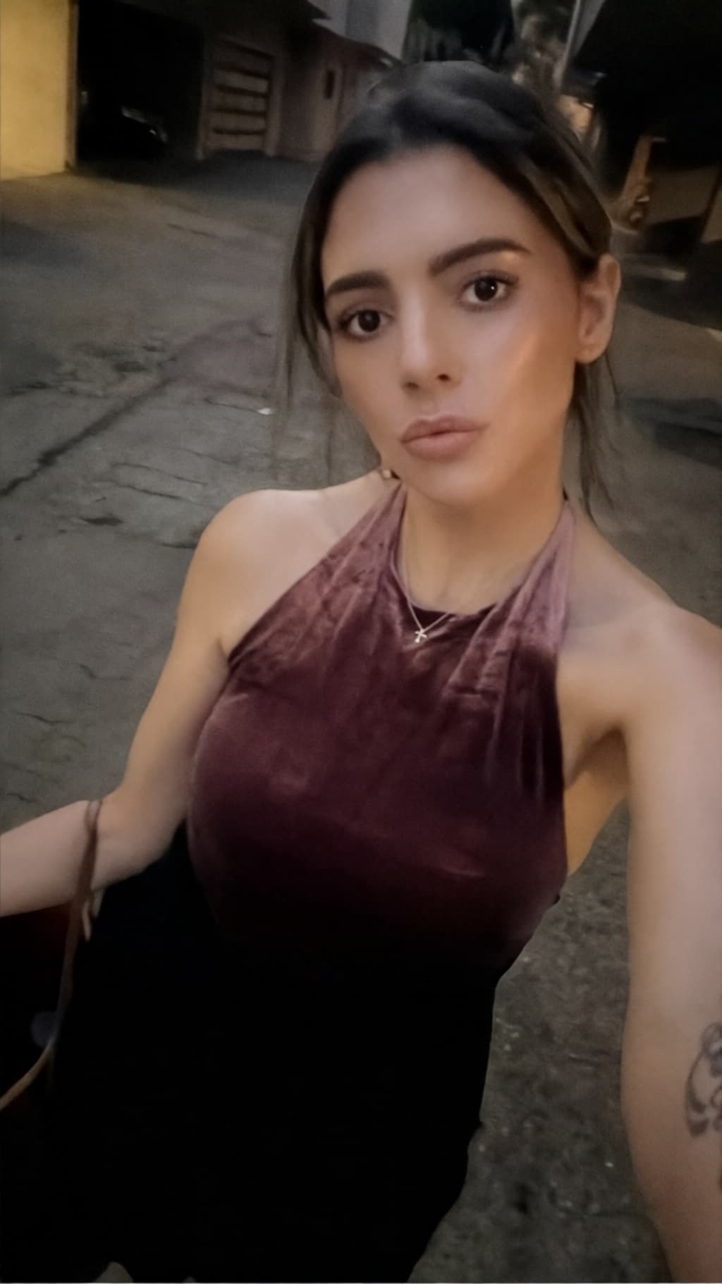 loalluring photoshoot